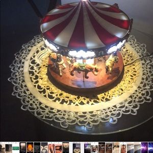 Working carousel with Choice of music